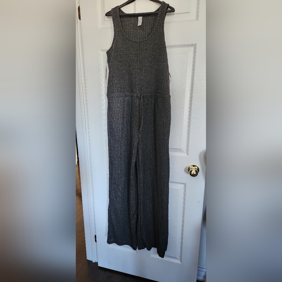 NWOT jumpsuit - Picture 1 of 4